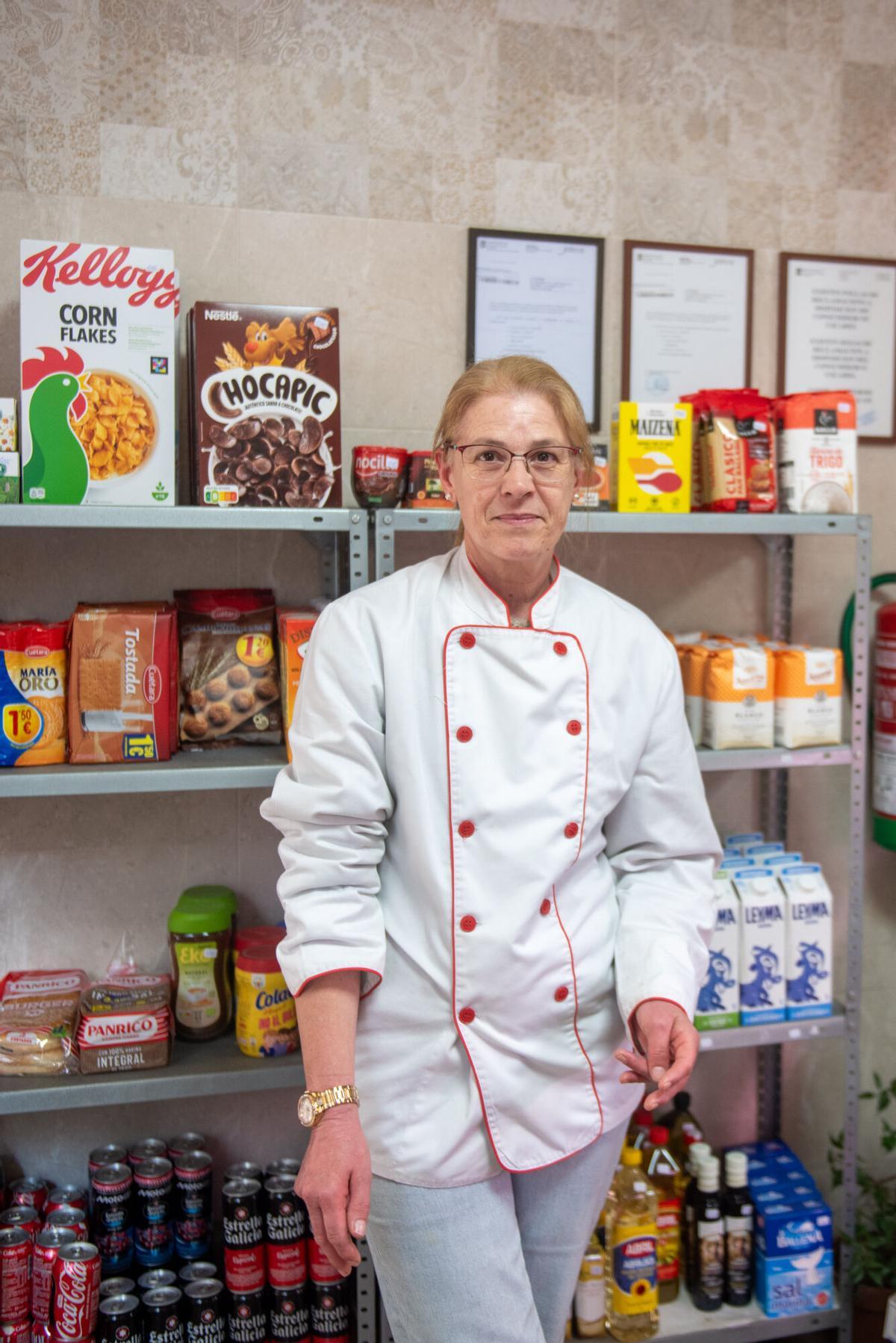 Mónica Méndez, vecina y dueña de la tienda de alimentación A Vaquiña en la Ciudad Vieja