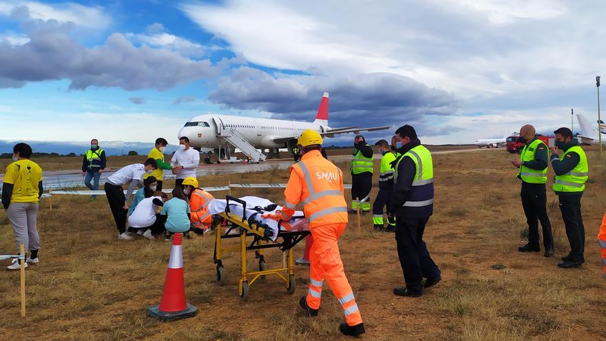 Así ha transcurrido el simulacro de accidente aéreo en el aeropuerto de Castellón