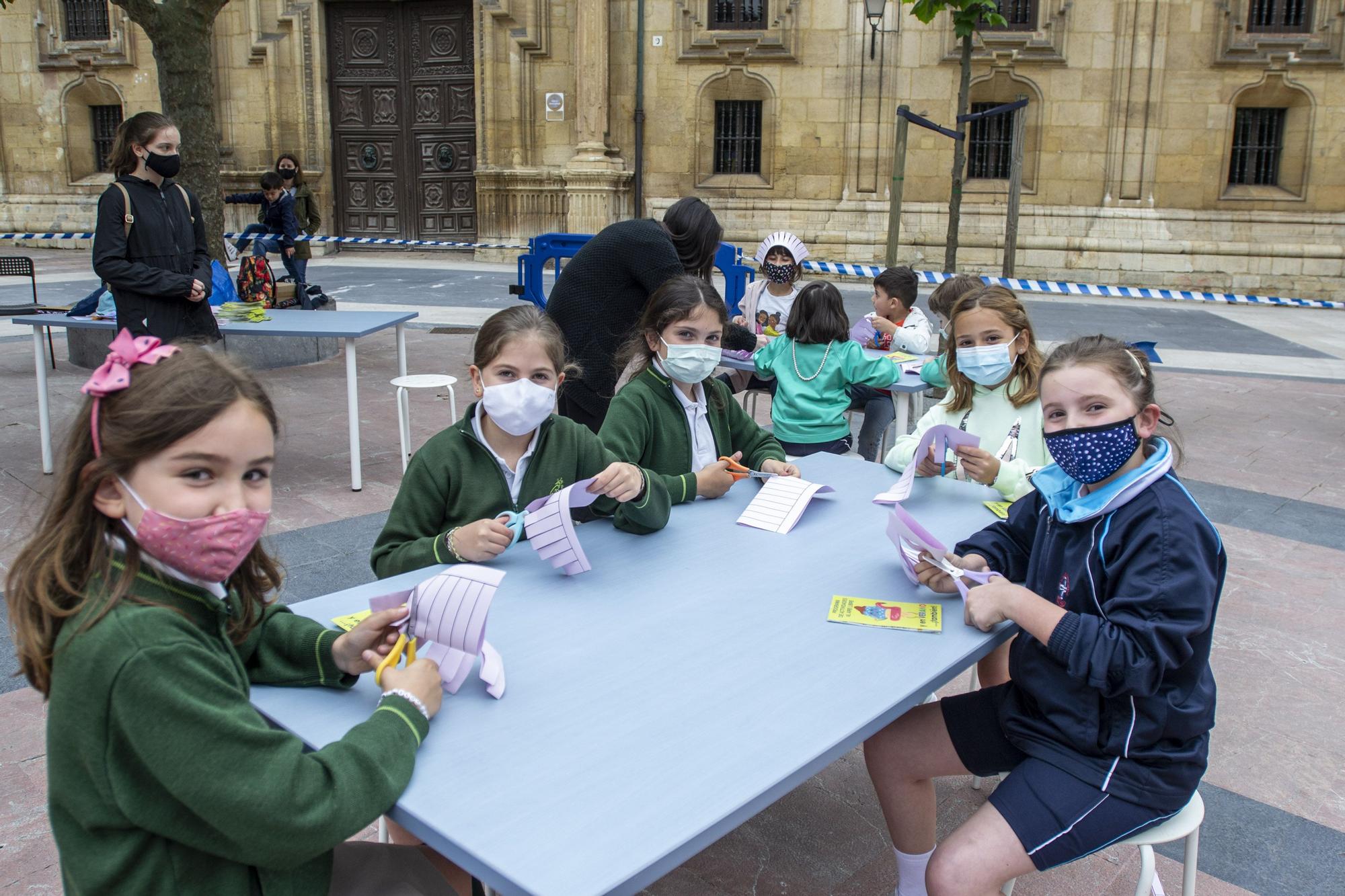 San Juan en Oviedo: juegos infantiles y bailes regionales
