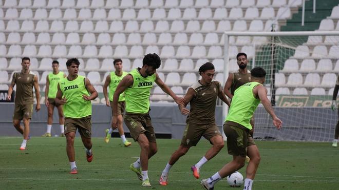 Córdoba CF - Sevilla FC: horario y dónde ver por televisión el Trofeo Puertas de Córdoba