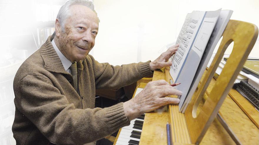 El director Alberto Zedda.