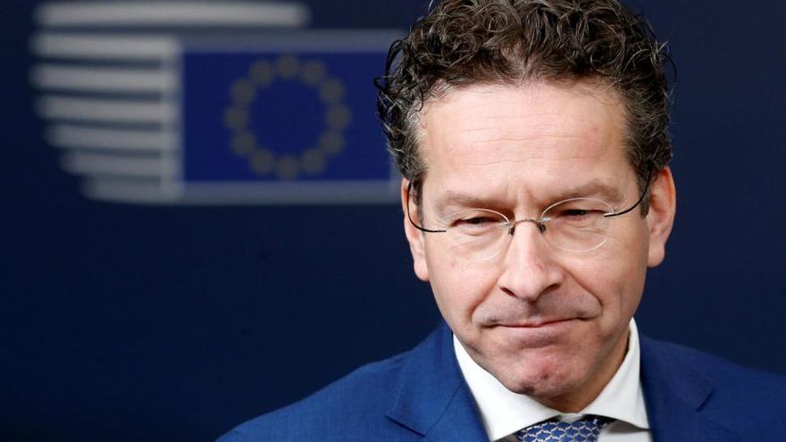 Jeroen Dijsselbloem se aferra a su silla de presidente del Eurogrupo