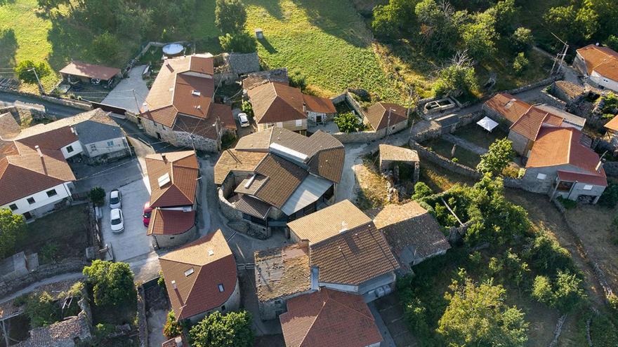 El lugar de Fondodevila que opta a premio tras la restauración que opta a premio. | FdV