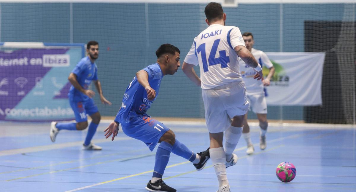 Imagen de Caruso durante el último partido de Gasifred en casa. | TONI ESCOBAR