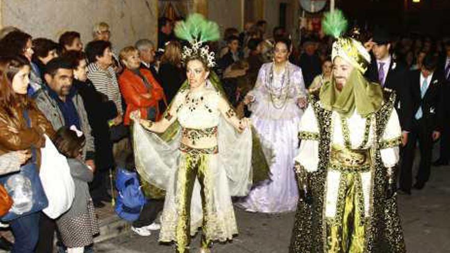 Danses con el Rei y la Reina