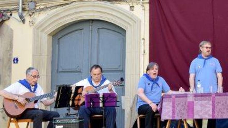 Havaneres amb Mar i Terra, ahir a la tarda, a la plaça de Gispert