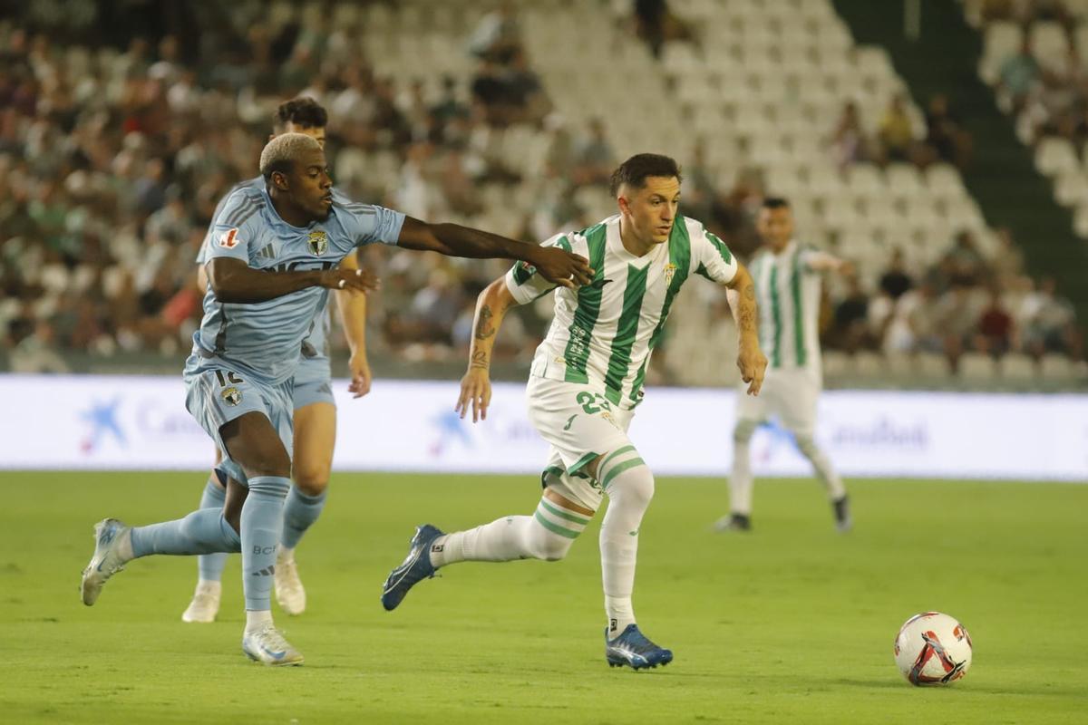 Córdoba CF-Burgos | Las imágenes del partido de Liga Hypermotion en El Arcángel