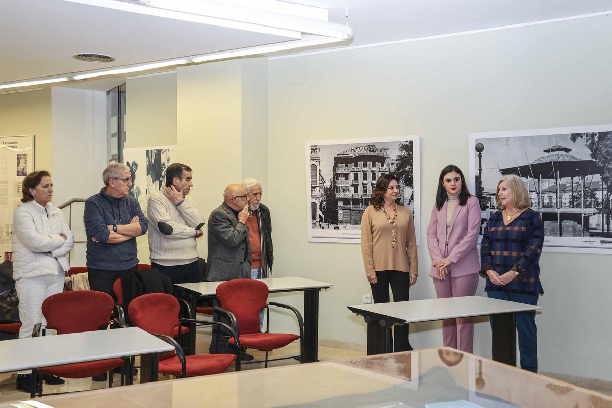 El Archivo Municipal inaugura la exposición "120 años de Periodismo en Alicante" en colaboración con la APPA. El Archivo Municipal inaugura la exposición "120 años de Periodismo en Alicante" en colaboración con la APPA.