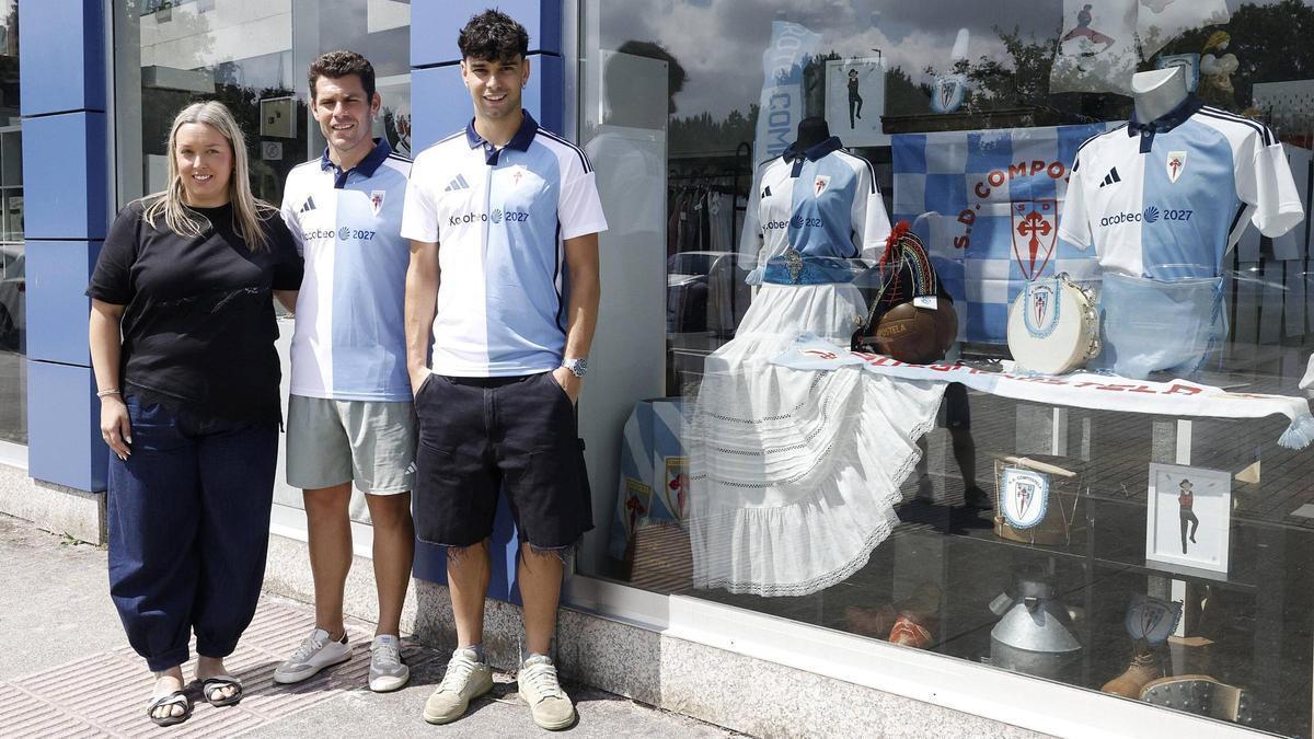 Edu Sousa y Manu Rivas presentaron la nueva equipación.