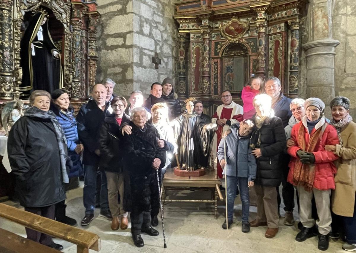 La celebración de San Amaro abre el ciclo festivo anual en Santa Colomba