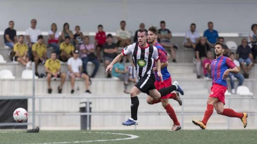 El Almazora se complica la vida en la tabla clasificatoria.