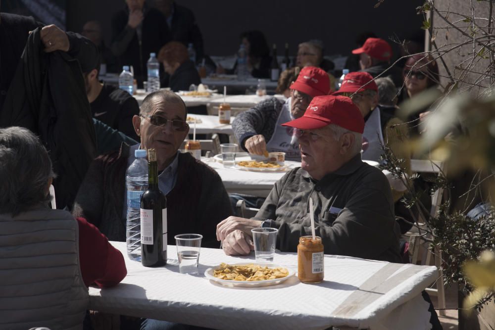 Les imatges de la calçotada popular del Regió 7