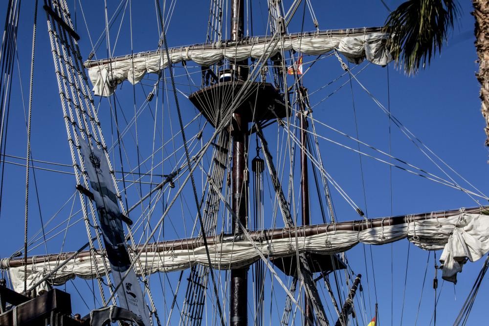 Así es la réplica de los galeones del siglo XVI atracada en Alicante