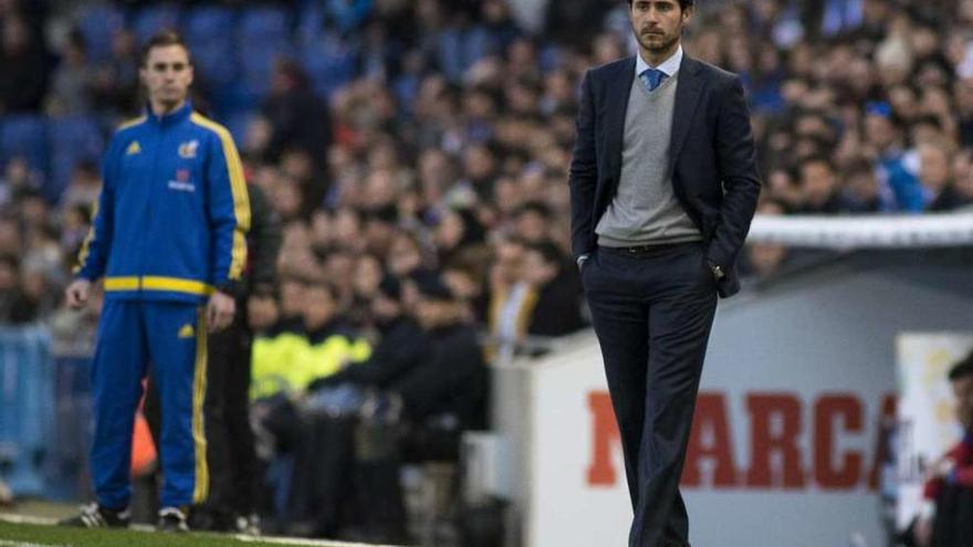 Víctor Sánchez del Amo, ayer en la banda durante el partido contra el Espanyol.