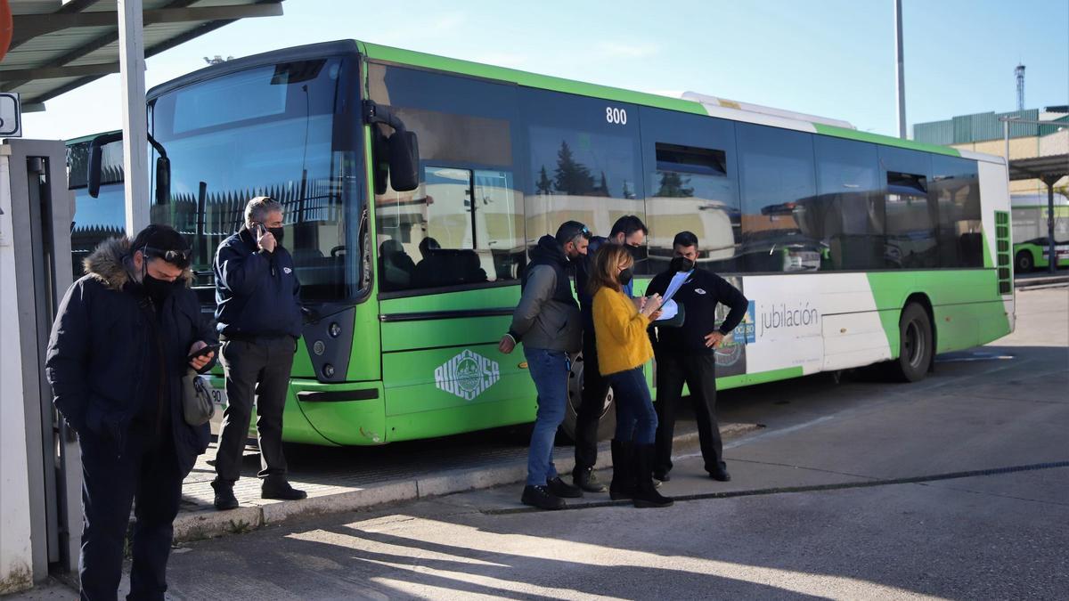 Los trabajadores de Aucorsa inician una huelga con un 100% de seguimiento