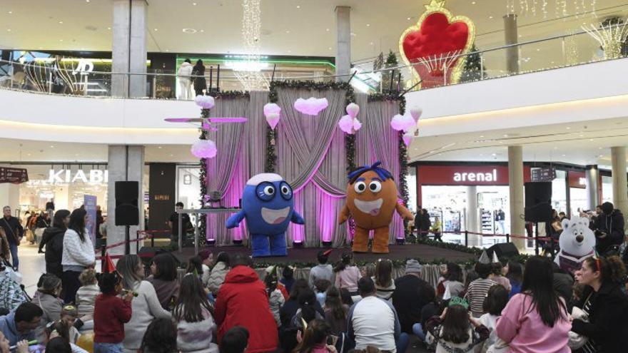 Los personajes de  ‘Wawies’ en Marineda City.