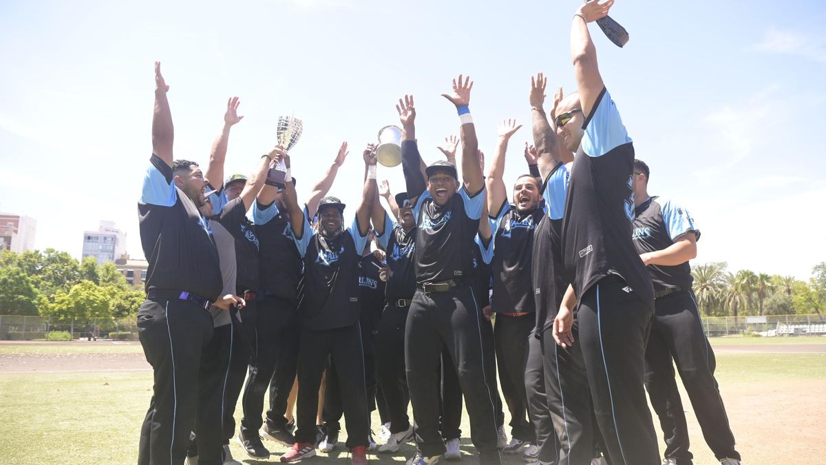 El Tenerife Marlins celebra su séptima Copa del Rey.