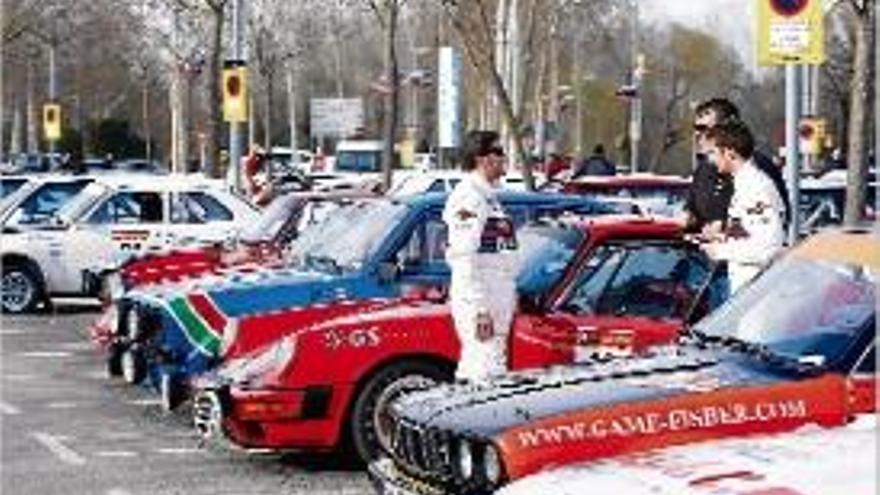 Vuitant-tres cotxes participen en «Rally Costa Brava».
