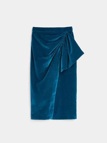 Rebajas de invierno 2018: Uterqüe, falda de terciopelo