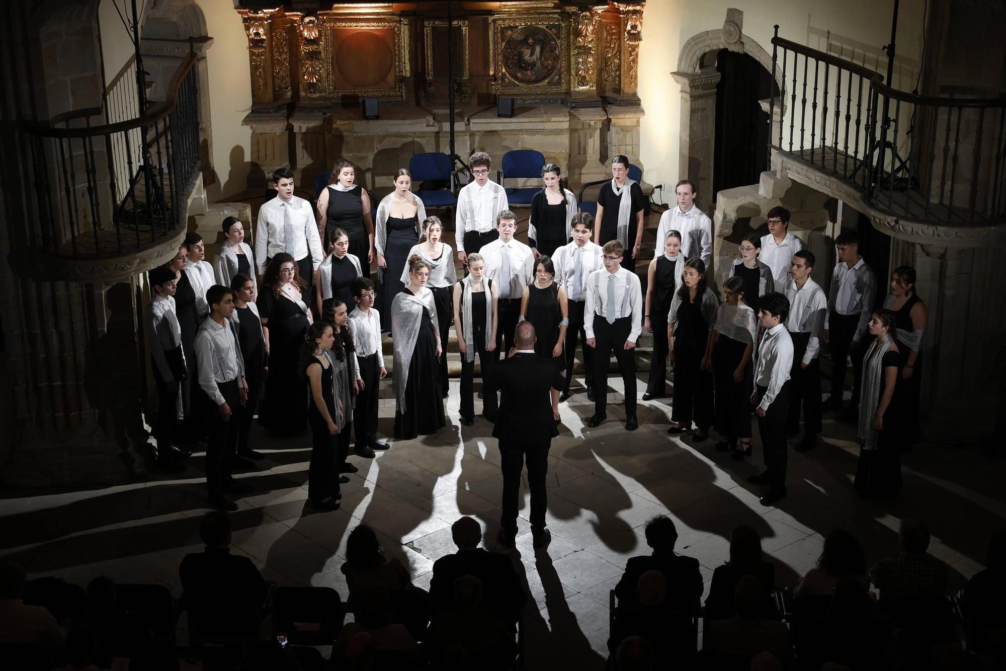 EN IMÁGENES: así fue el concierto del León de Oro