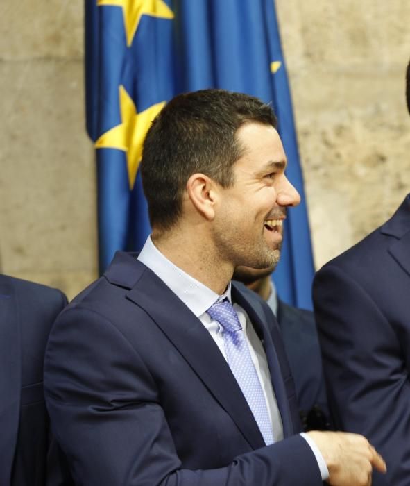 Celebración del triunfo en la Eurocup del Valencia Basket en València