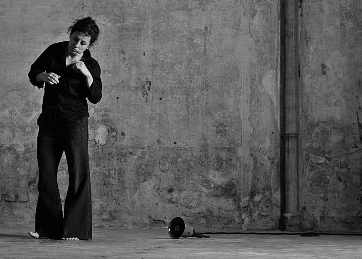 «Vengo del desierto, soy pura intuición y deseo, y me he buscado la vida» |