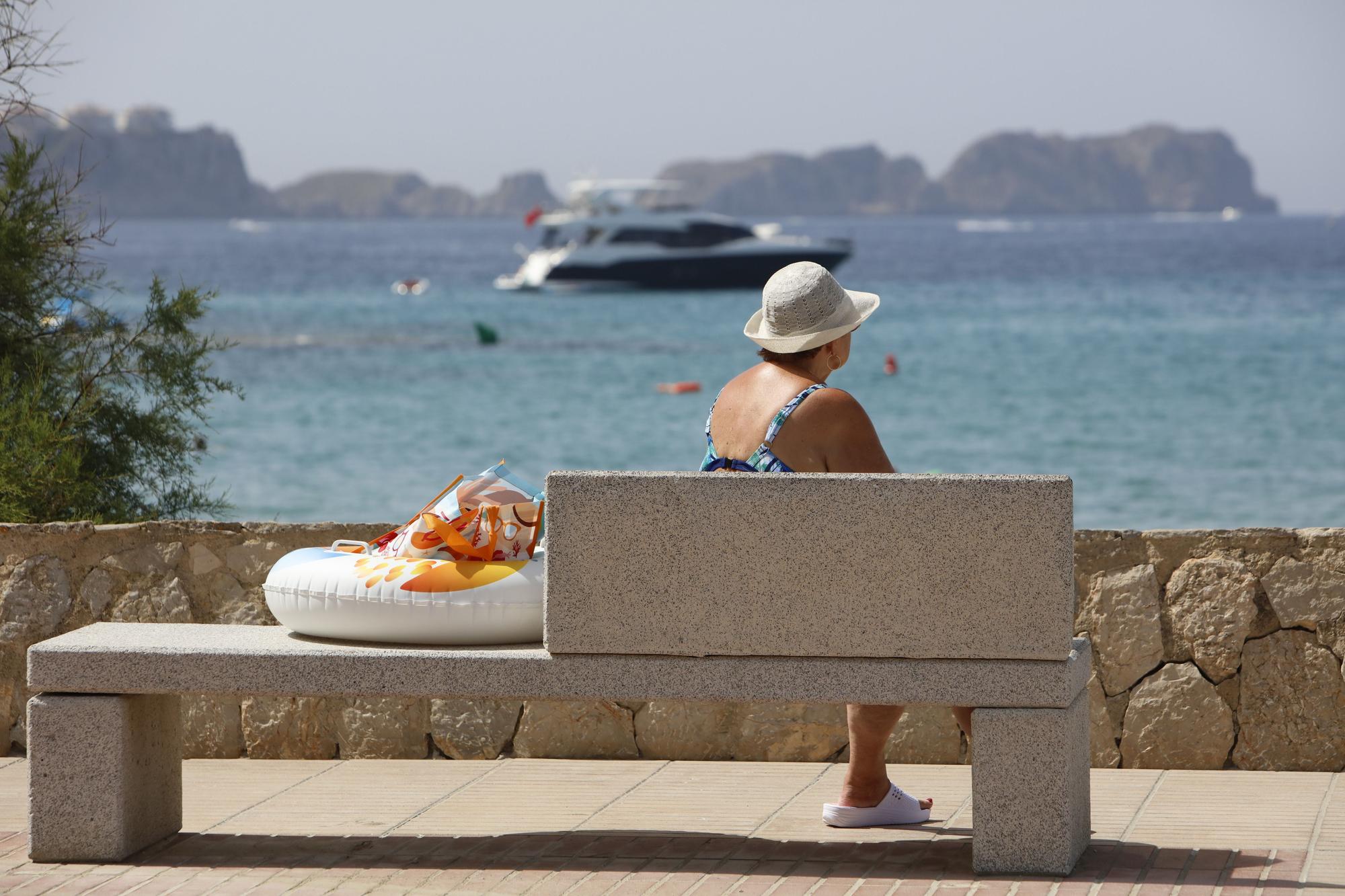 Sommer in Peguera: So genießen die Mallorca-Urlauber das Leben am beliebten Badestrand