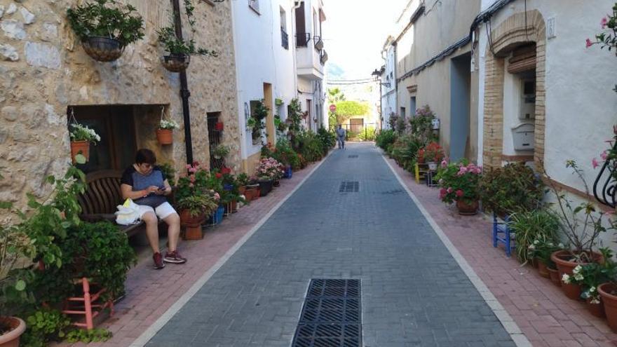 Llíber, el pueblo de las calles repletas de flores