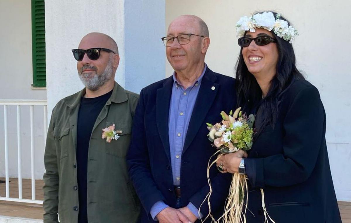 Un momento de la ceremonia civil. | AMPARO BOSH