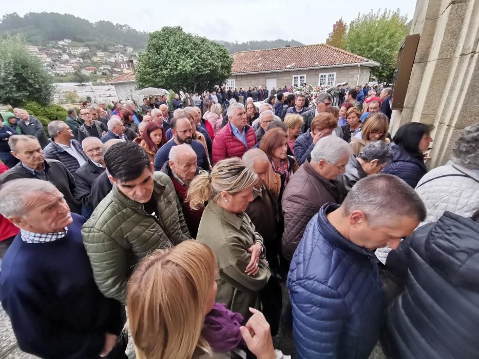 Multitudinaria despedida al isleño Manuel Otero Blanco "O Jarulo"