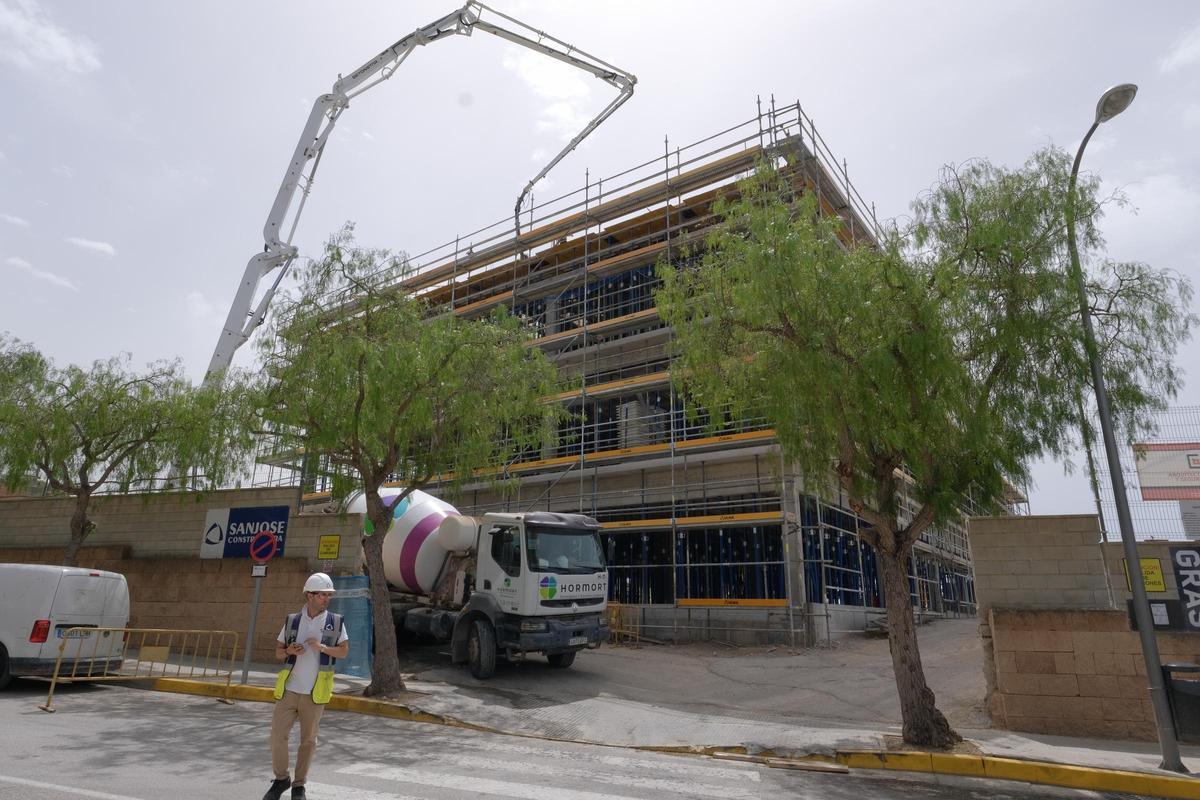 Nuevo edificio del Colegio Montesión de Son Moix que dará capacidad al centro tras el traslado de los alumnos del centro de Palma