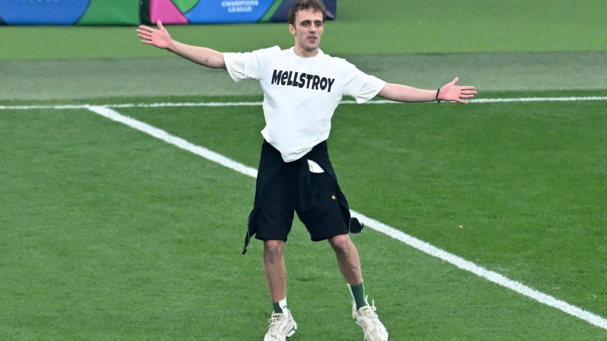 Un streamer ruso cuela a tres espontáneos en la final de Champions: ¿Quién es Mellstroy? | El Periódico