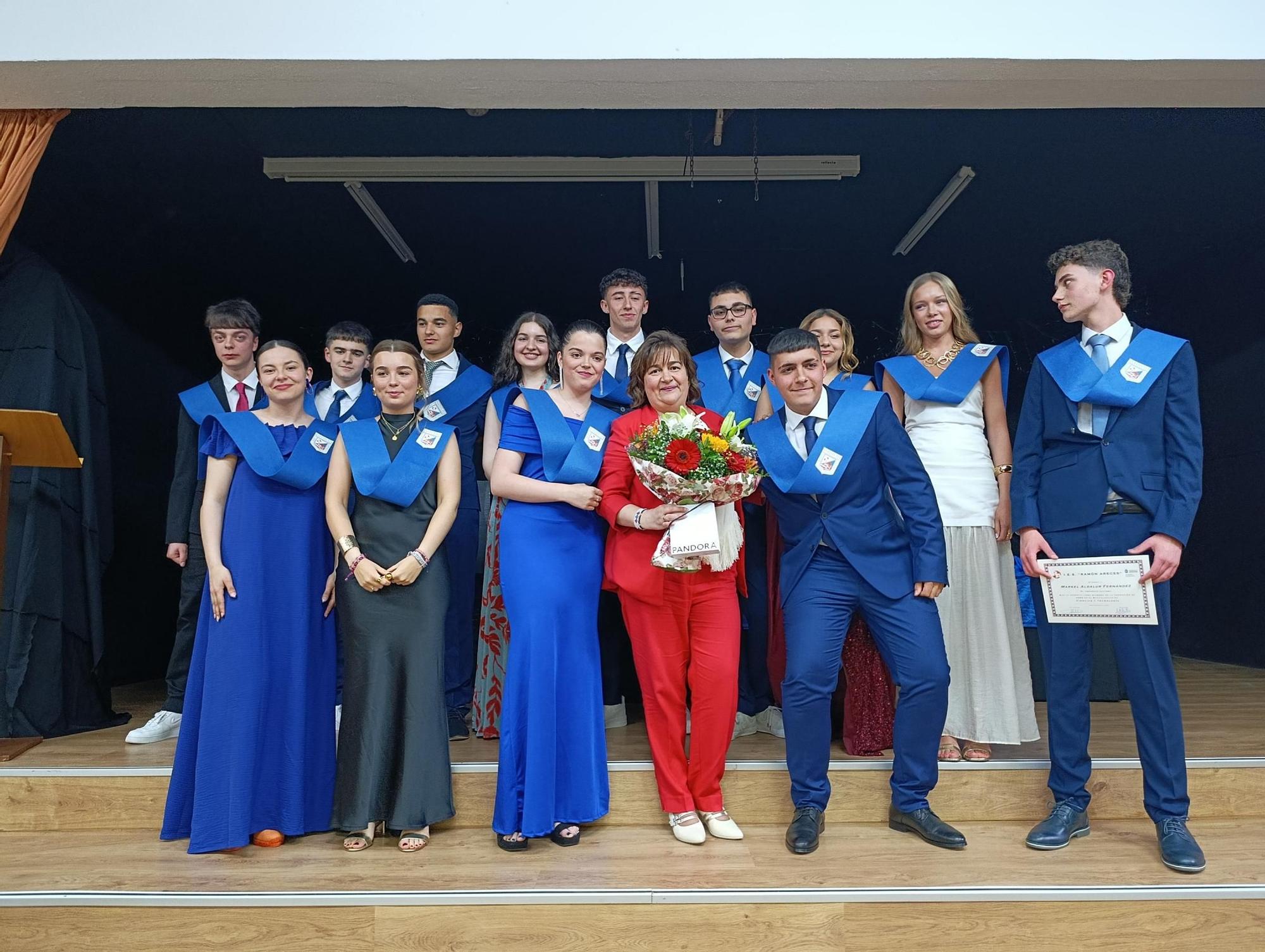 Diplomas y música en la Graduación del Ramón Areces de Grado