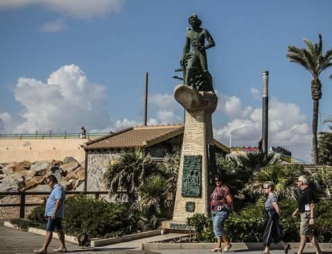 Cuarenta años de Hombre del Mar