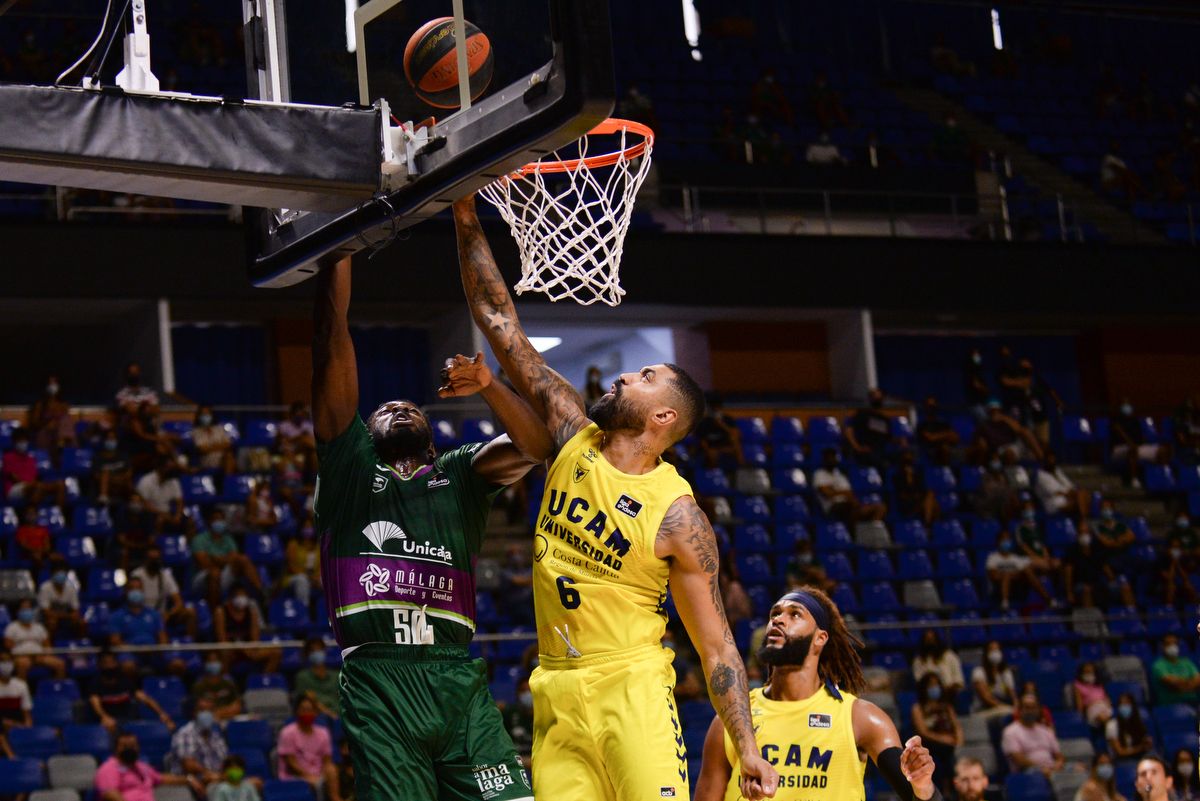 El Unicaja también gana al UCAM y se lleva el Trofeo Costa del Sol