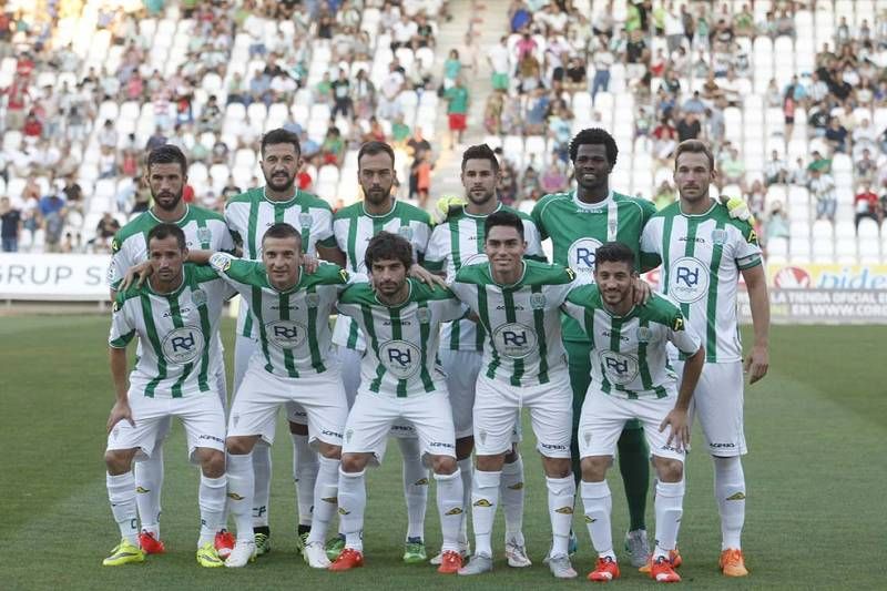 El Córdoba CF vence en su presentación al Granada