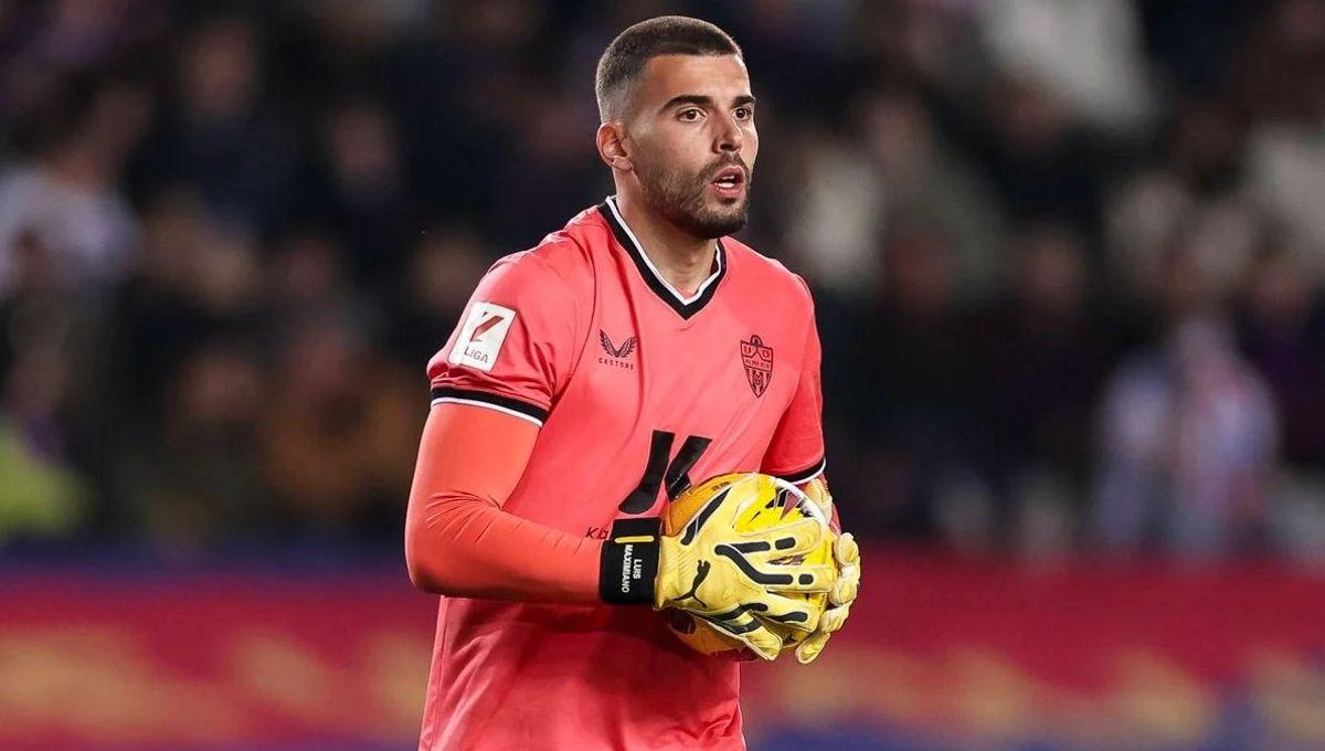 Luis Maximieno, guardameta del Almetía que interesa al Villarreal.