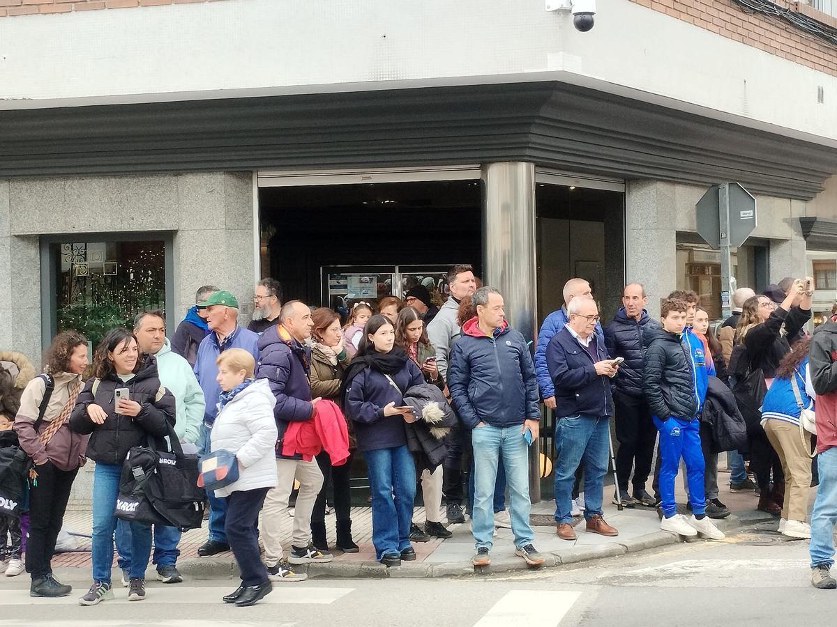 La salida del Trofeo Santiago y Santa Ana de ciclismo en Grado, en imágenes La salida del Trofeo Santiago y Santa Ana de ciclismo en Grado, en imágenes