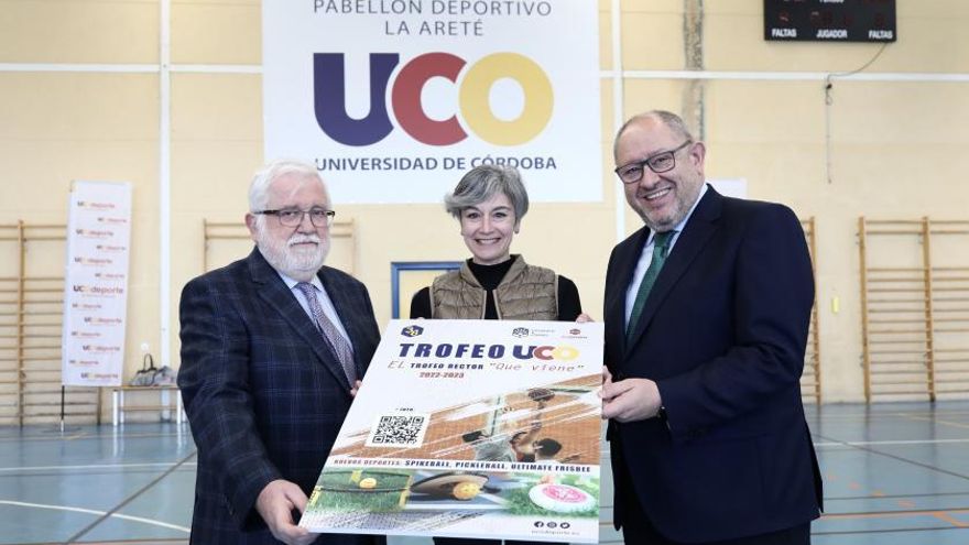 El rector, Manuel Torralbo, junto a Marta Domínguez y Rafael Solana.