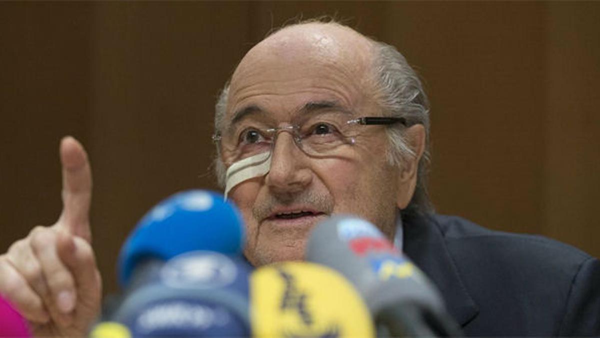 Ocho años de sanción para Blatter y Platini