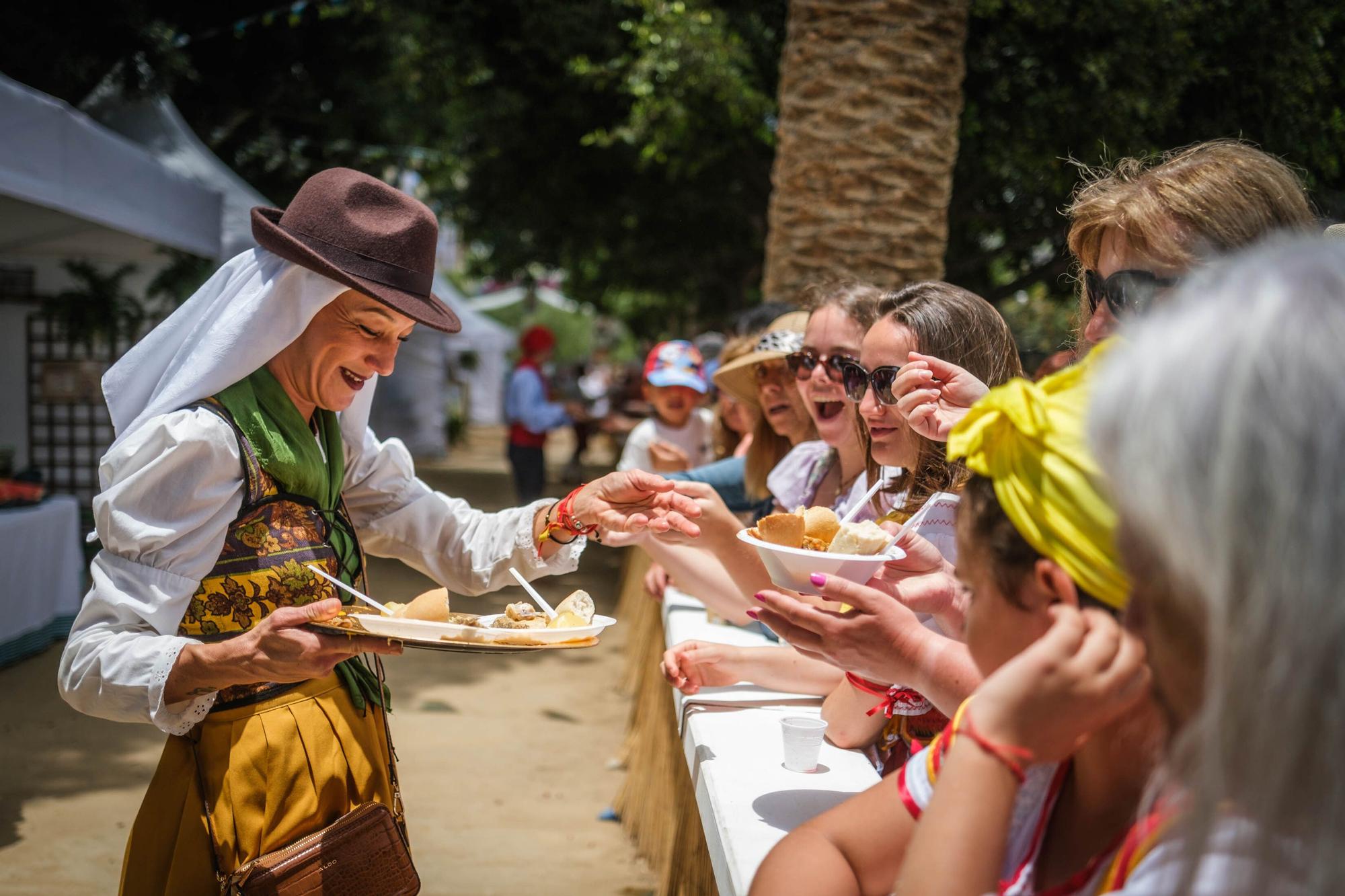 Santa Cruz celebra el Día de Canarias