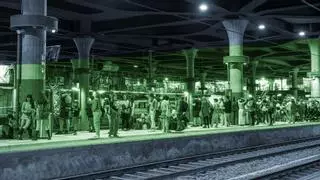 La estación de Oviedo necesita obras de gran calado para acoger los más de 300 viajeros que moverá a la vez el AVE