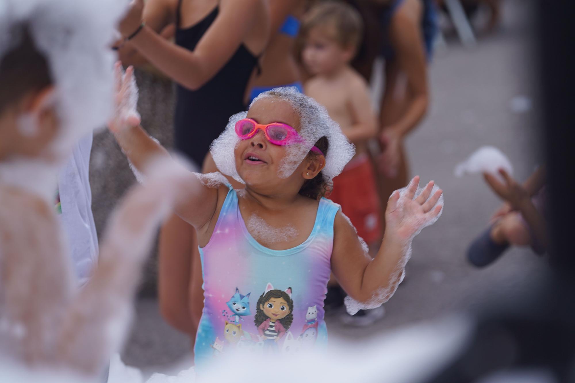 Mira aquí todas las imágenes de la fiesta de la espuma infantil en Jesús