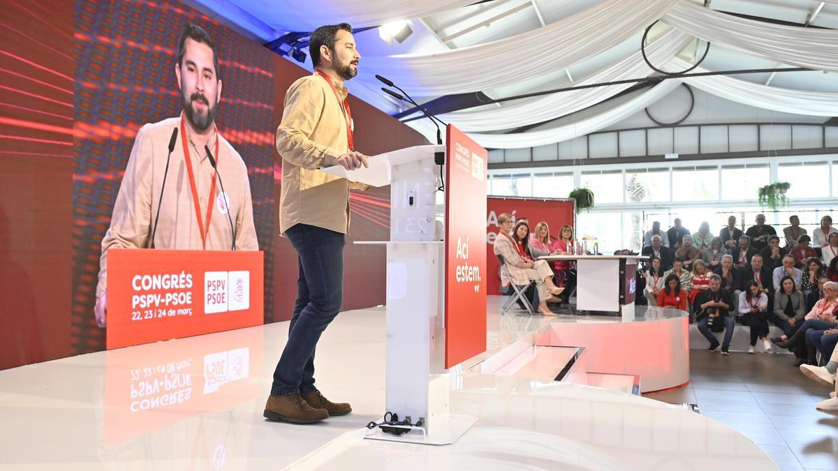 El secretario general del PSPV de Castellón, Samuel Falomir, intervino en la apertura del congreso este sábado.