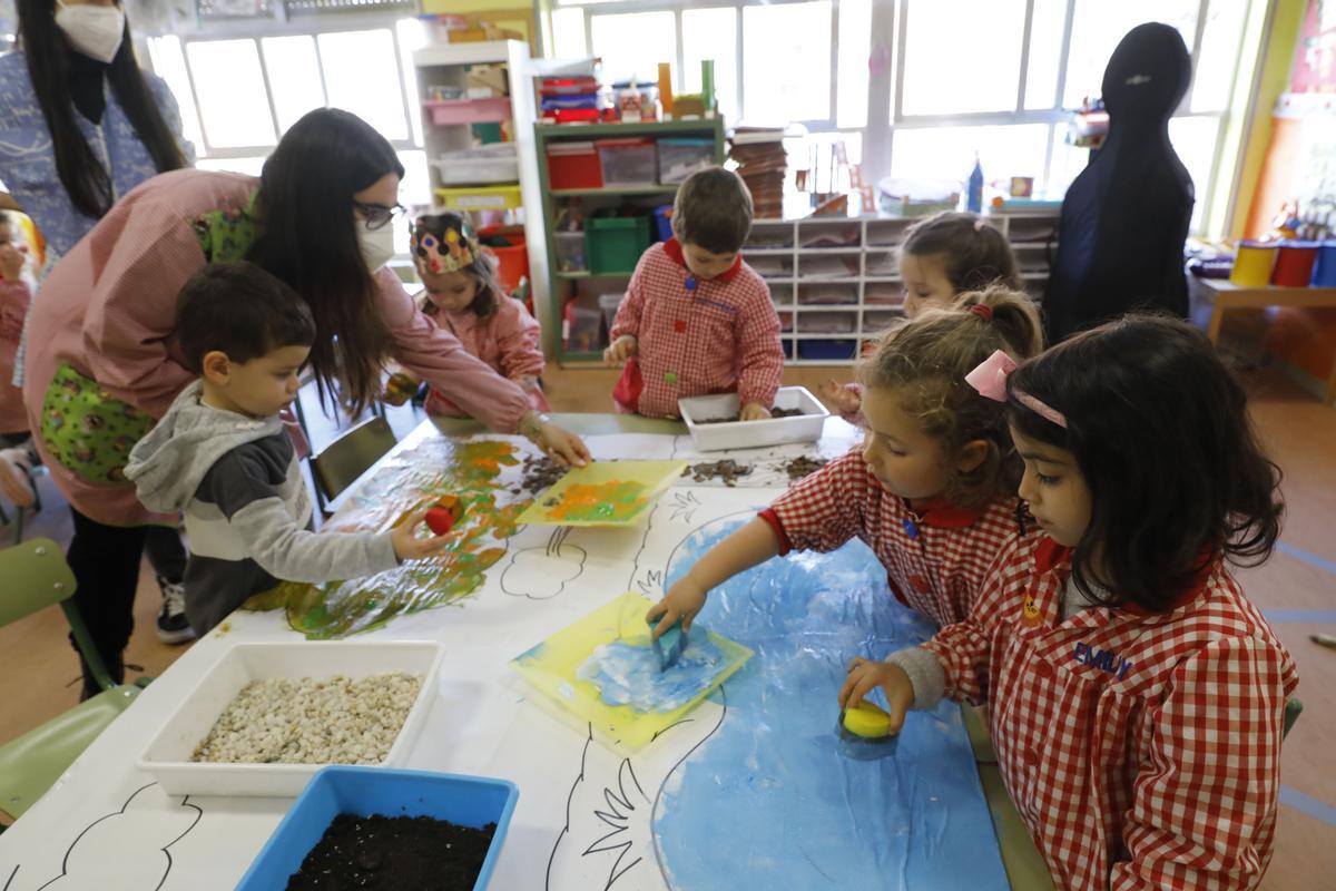 La escuela infantil Gloria Fuertes de Gijón, una escuela de cuento que usa relatos infantiles para enseñar