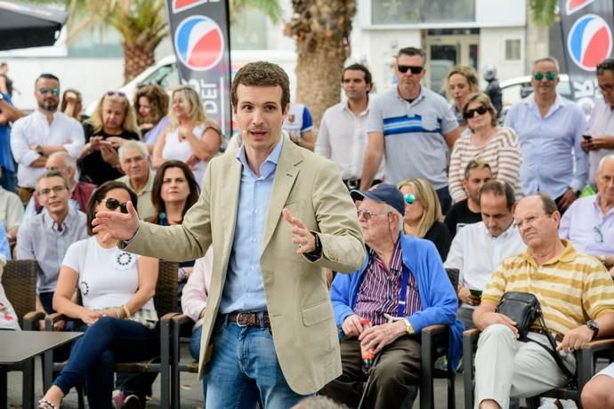 Pablo Casado (PP) hace campaña en Canarias