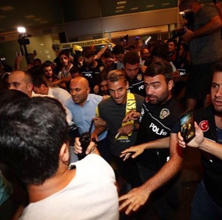 Así recibe Estambul a Roberto Soldado