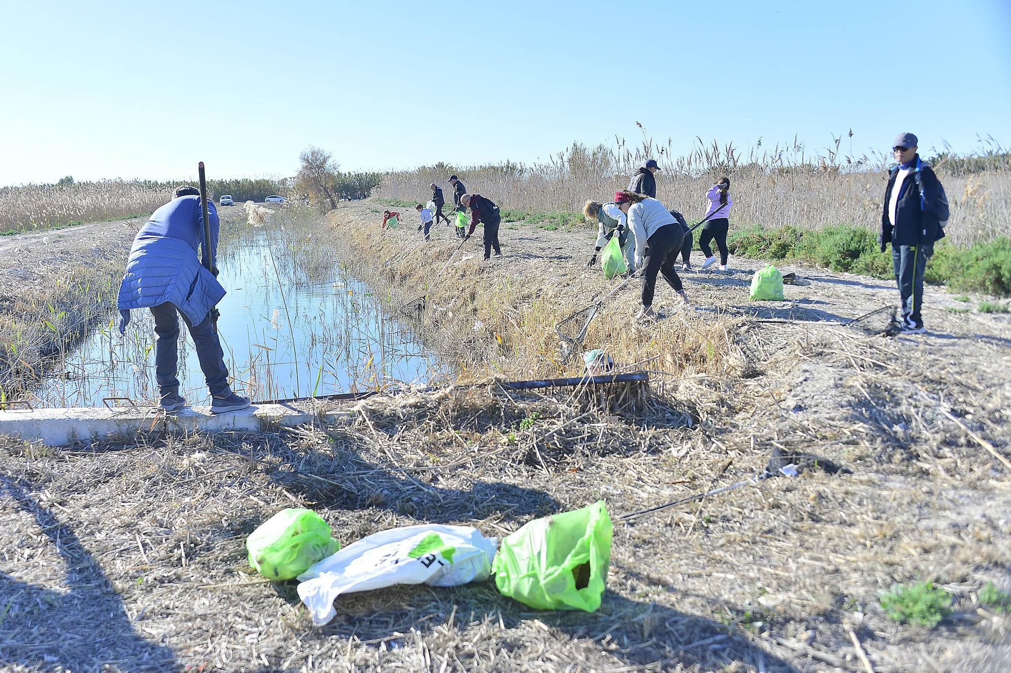 RECOGIDA DE RESIDUOS Y RUTA ORNITOLÓGICA EN EL HONDO