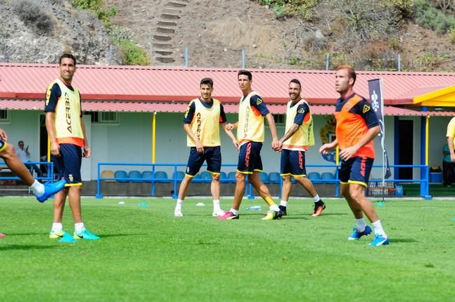 Entrenamienro de la UD Las Palmas previo a la ...