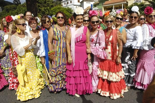 ROMERIA ROCIERA Y OFRENDA A LA VIRGEN